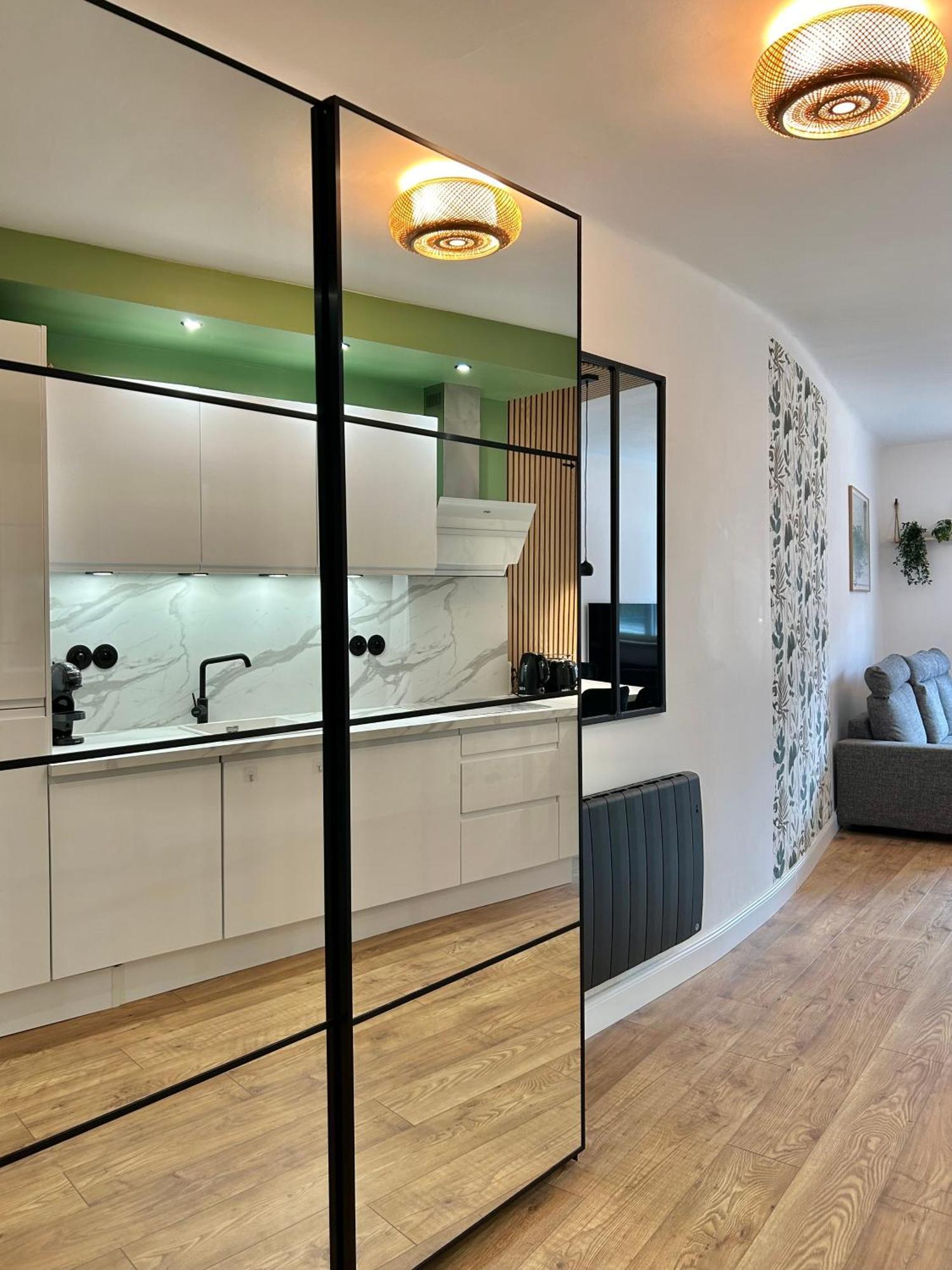 Le Chardon- Appartement 2Chambres- Avec Stationnement Nancy Ngoại thất bức ảnh